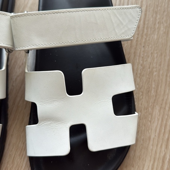 Hermes White and Black Chypre Sandals 38.5 - Picture 3 of 9
